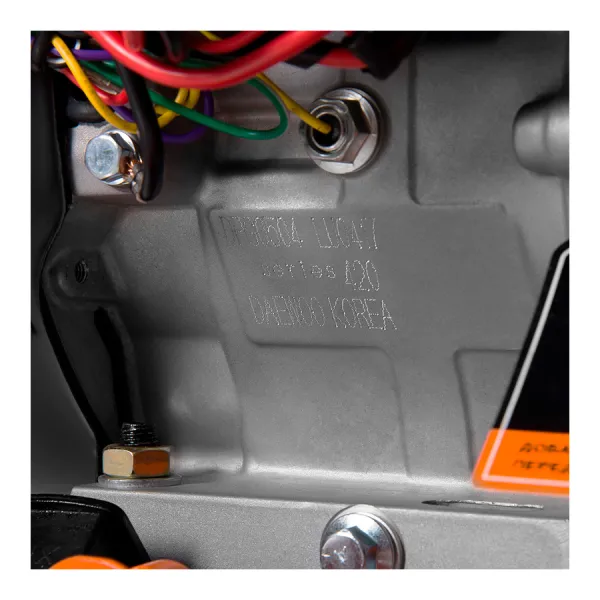 Бензиновый генератор Daewoo GDA 7500DPE-3
