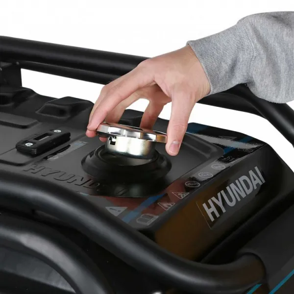 Бензиновый генератор HYUNDAI HHY 7050FЕ